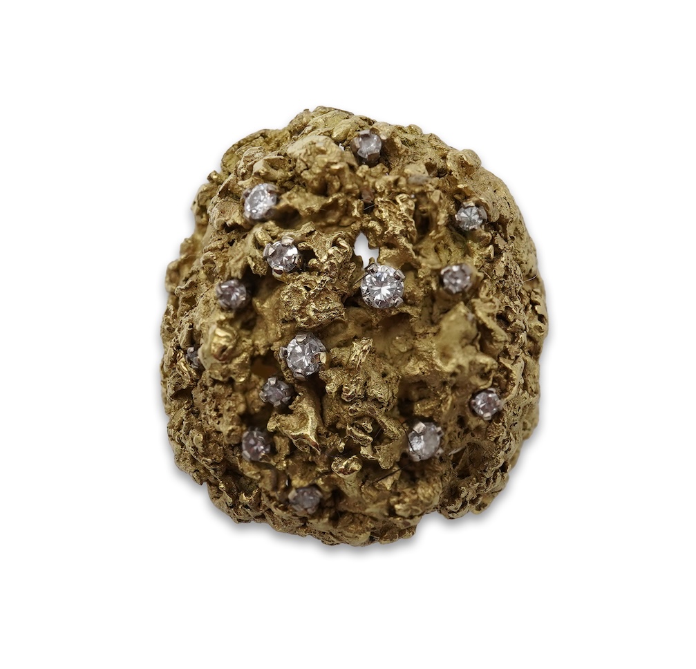 An impressive gold and diamond cocktail ring, 1970s